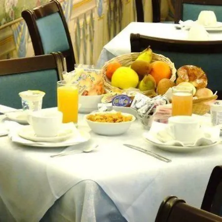 Classic Hotel 3*